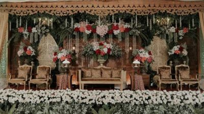 Keindahan Dekorasi Pelaminan Tradisional Jogja yang Membuat Pernikahan Semakin Sakral